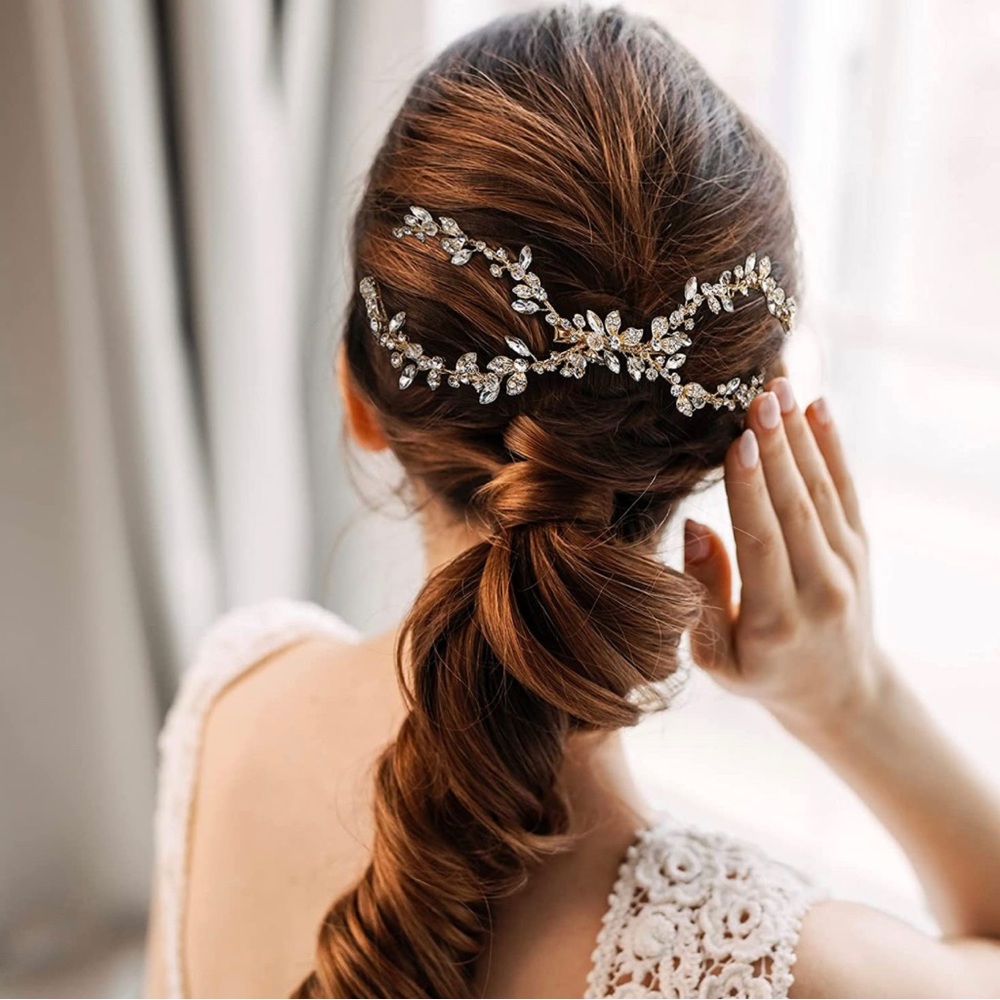 Bridal hair clip
